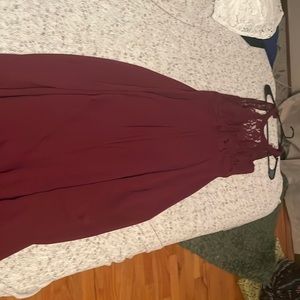 Burgundy formal dress good condition